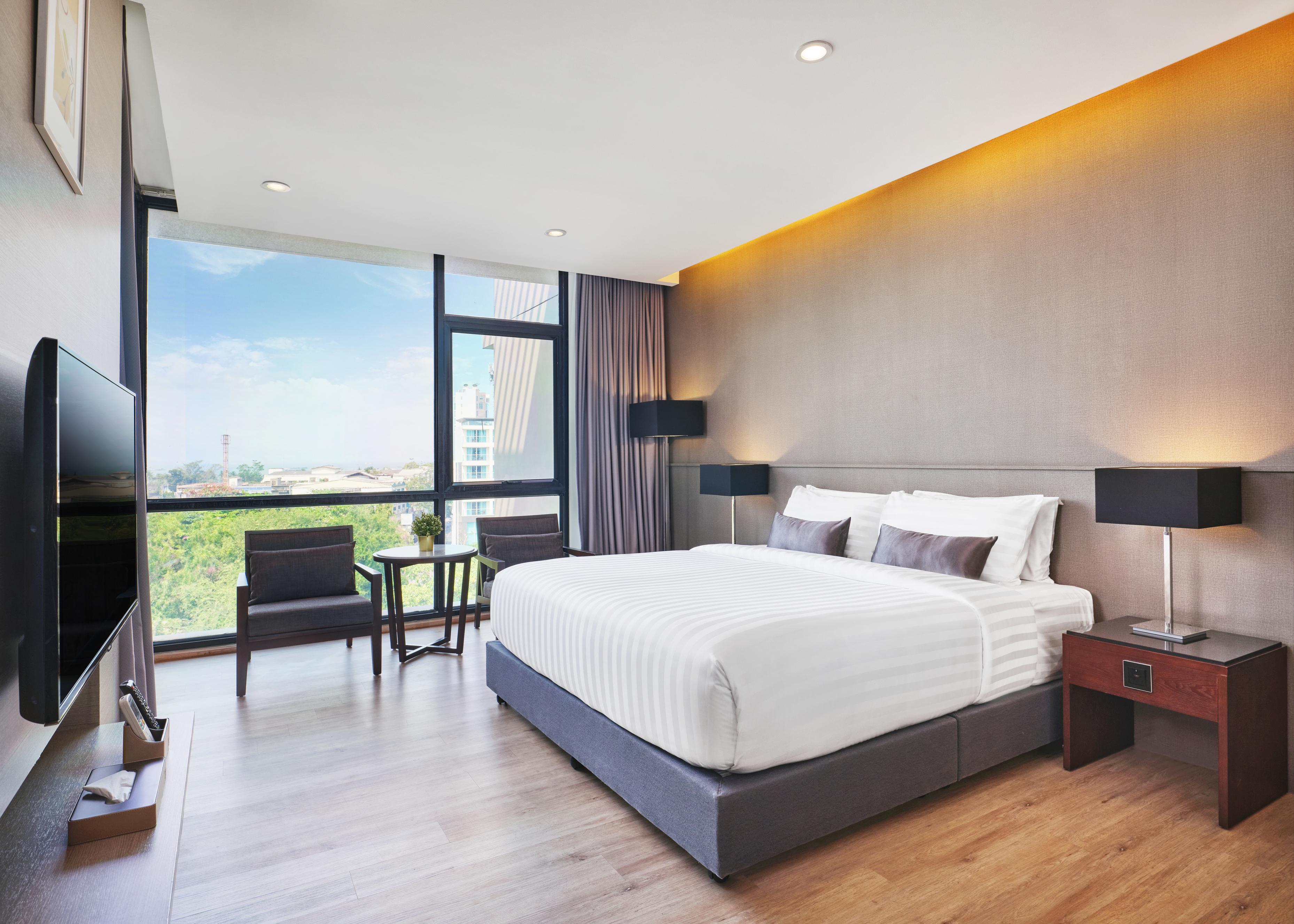 Altera Hotel And Residence By At Mind Pattaya Esterno foto